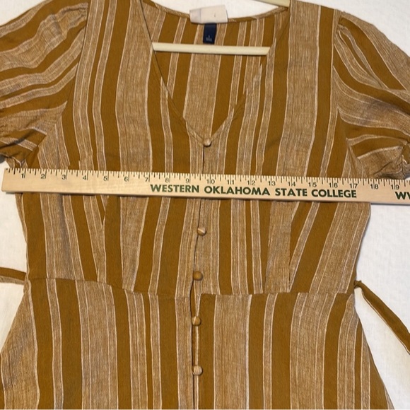 Universal Threads Linen button down dress - Picture 8 of 9